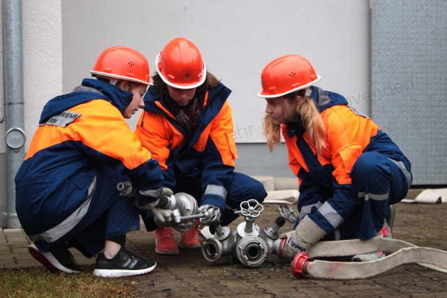 20170218 JFII FB DGP HP JST 01